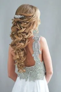 👑 ¡Peinados de Quinceañera MÁGICOS! ✨ 13 Ideas para Sentirte una Princesa 💖 👑 ¡Peinados de Quinceañera MÁGICOS! ✨ 13 Ideas para Sentirte una Princesa 💖