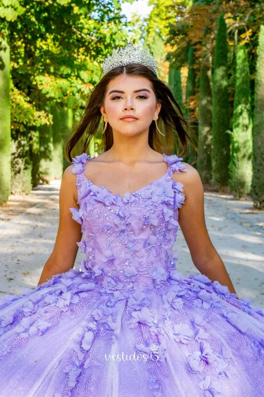 Explora la Magia de los Quince: Nuestra Nueva Colección de Vestidos de 15 Años te Espera en Madrid y Barcelona Vestido de XV morado