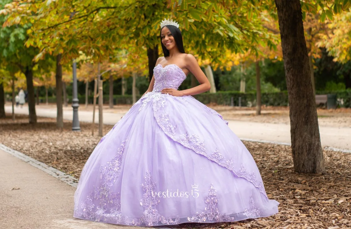Explora la Magia de los Quince: Nuestra Nueva Colección de Vestidos de 15 Años te Espera en Madrid y Barcelona Vestido de quinceañera