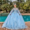 Vestido de 15 años azul celeste corte princesa con encaje
