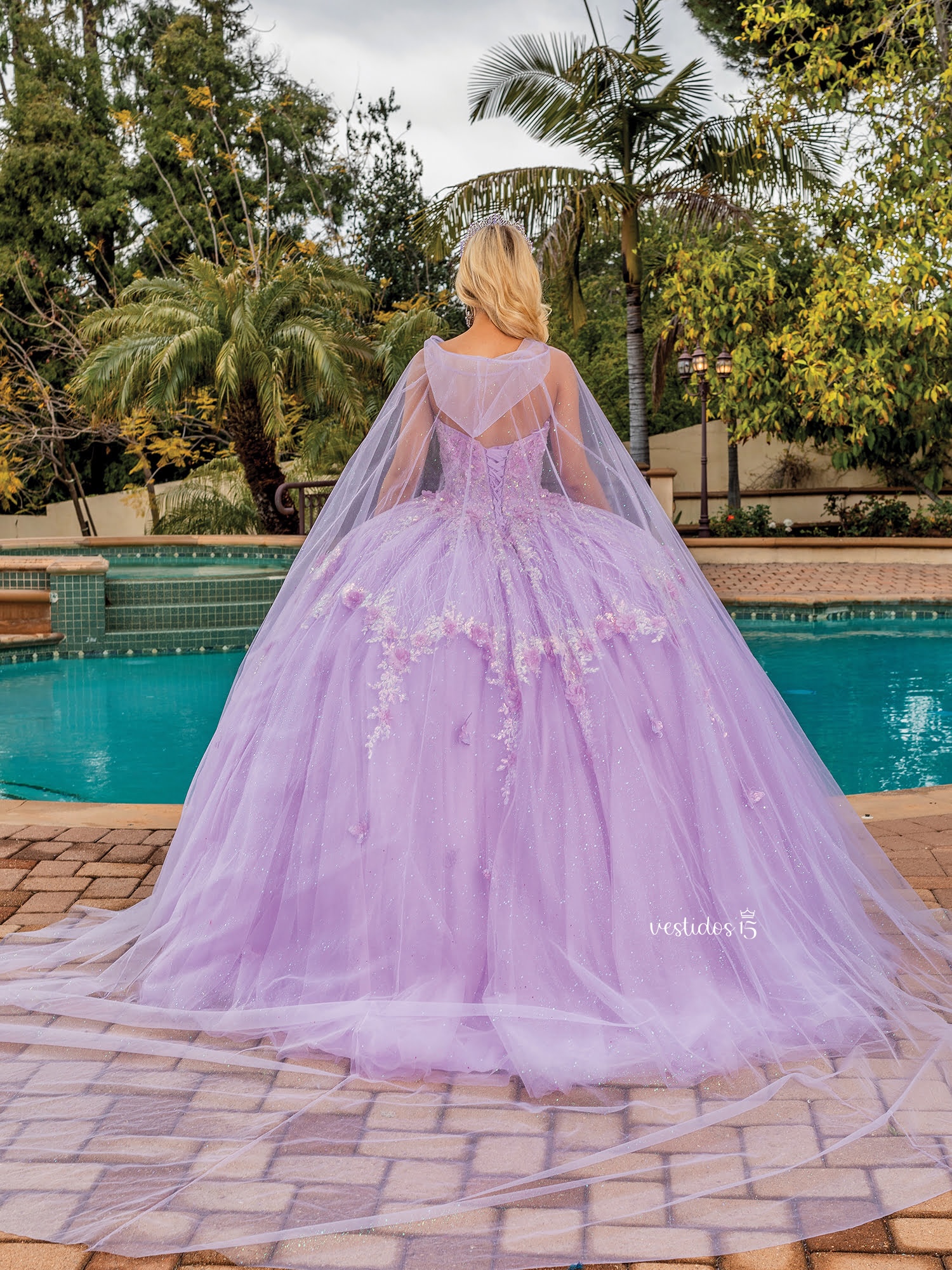 Alternative view of Vestido de 15 años Elegancia Mariposas Malva Lila
