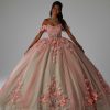 Vestido de Quinceañera rosa con flores y escote Bardot