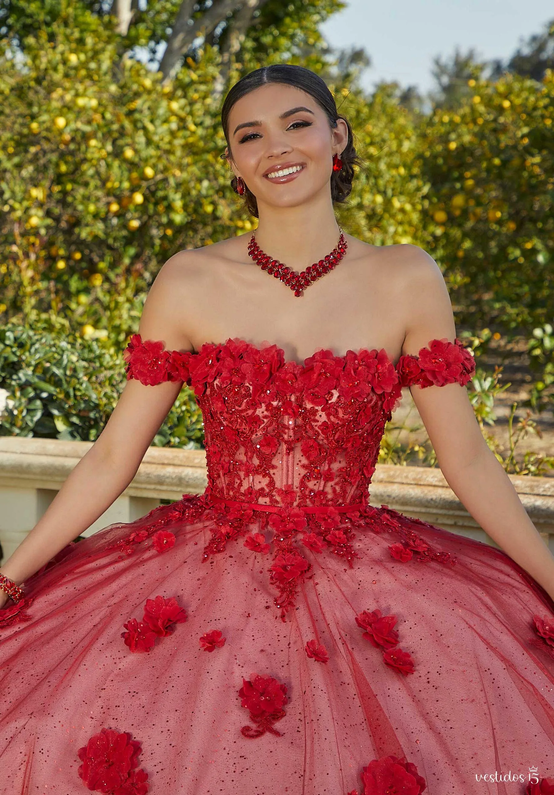 Alternative view of Vestido de 15 años Arely Rojo con deatlles de Rosas