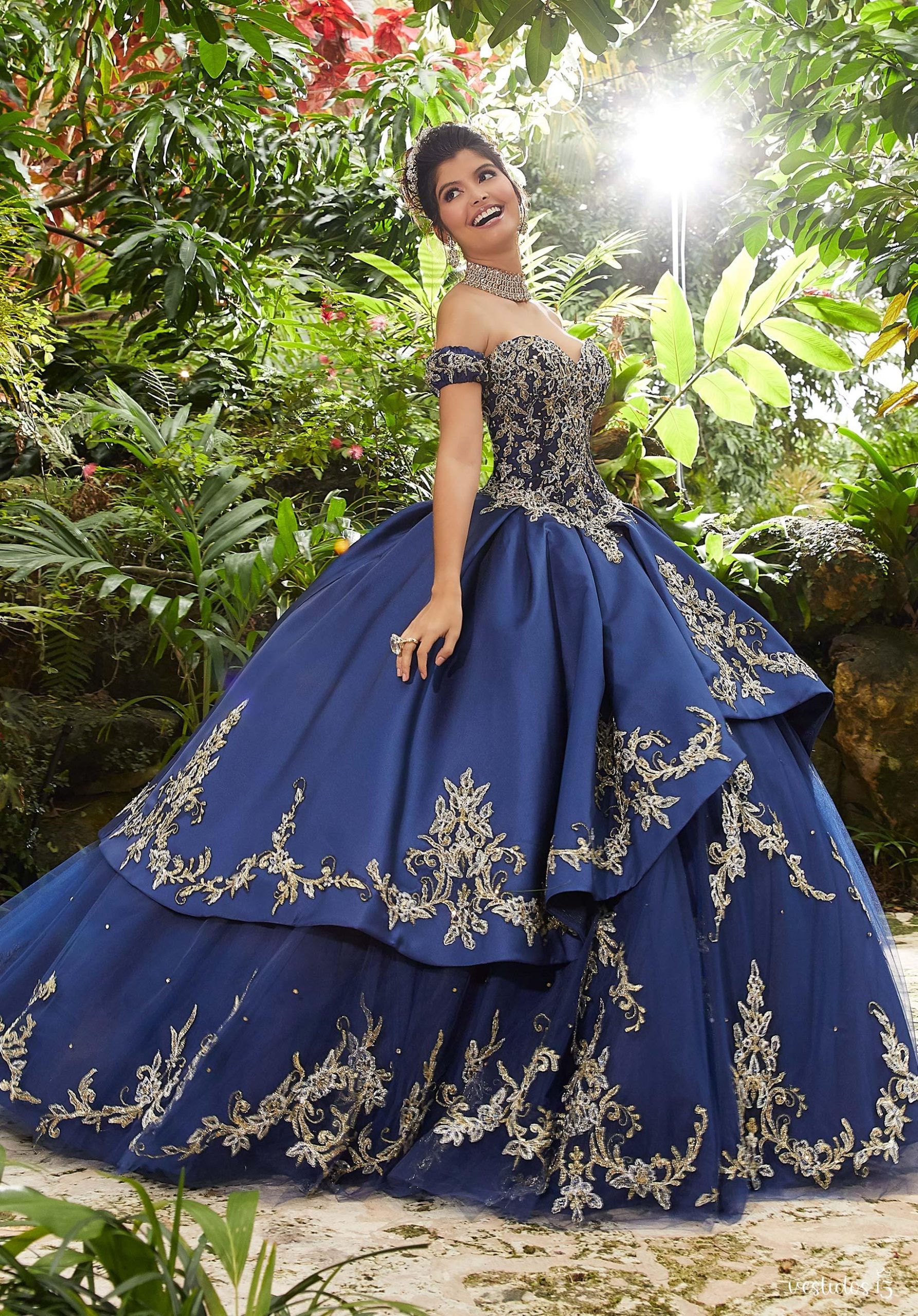 Alternative view of Vestido de 15 años Aris Azul Marino / Oscuro con dorado