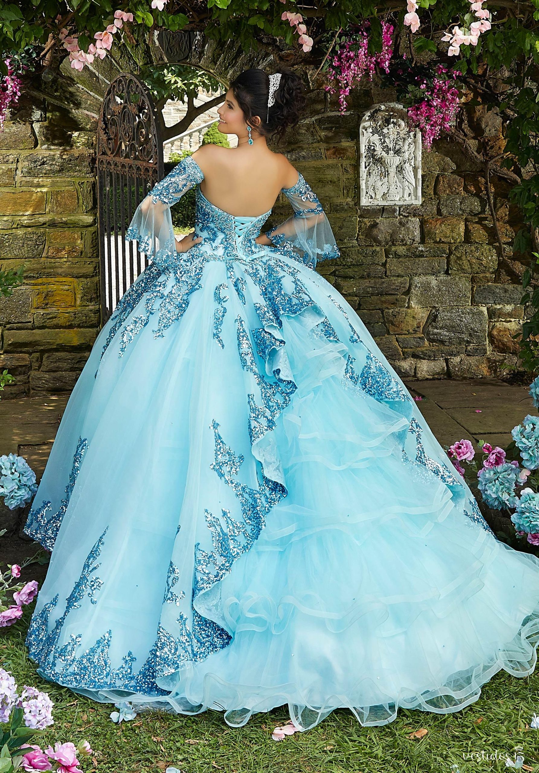 Alternative view of Vestido de 15 años Aixa Azul