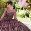 Vestido de 15 años Amelie Rojo vino con dorado y mangas