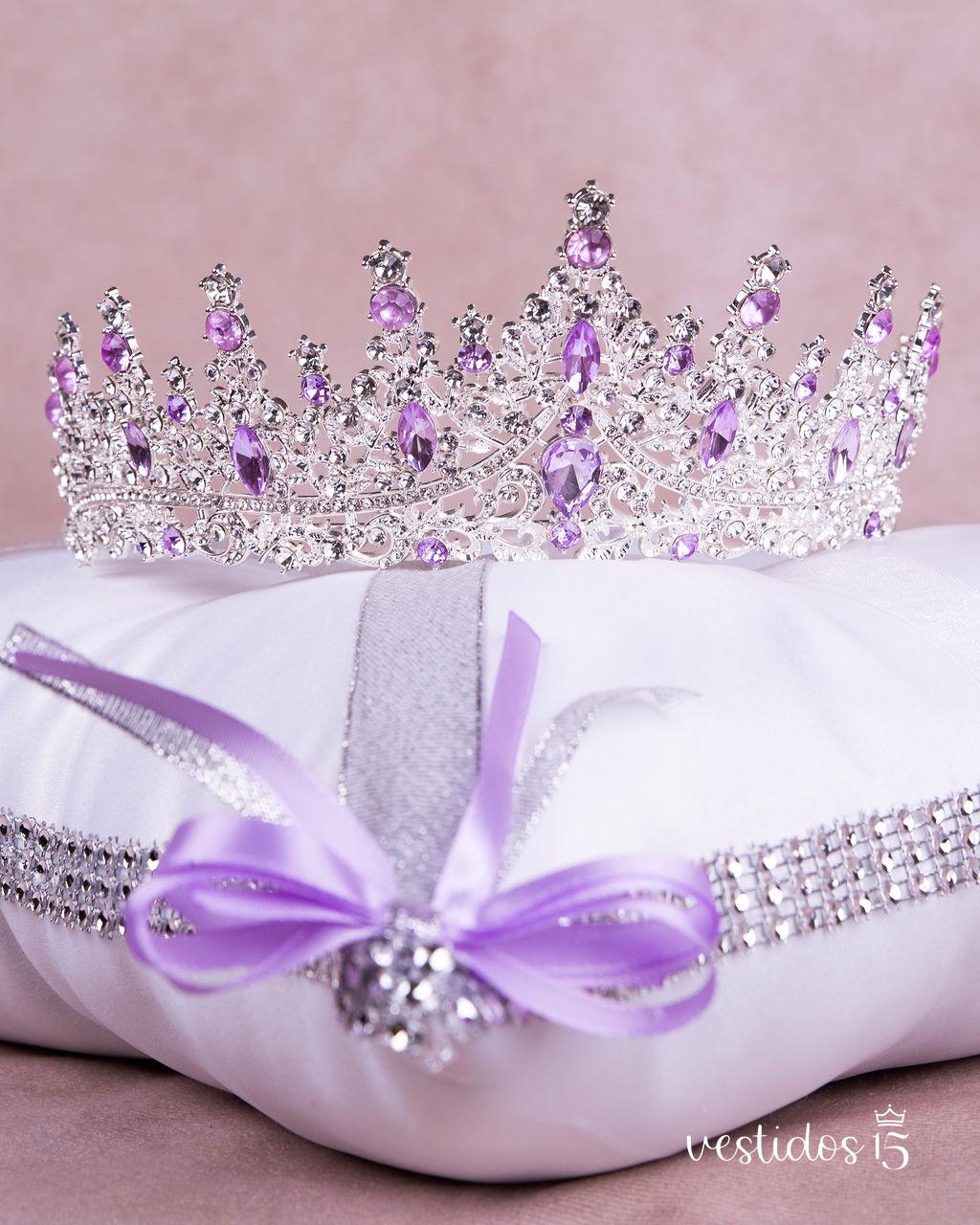 Tiara Morada