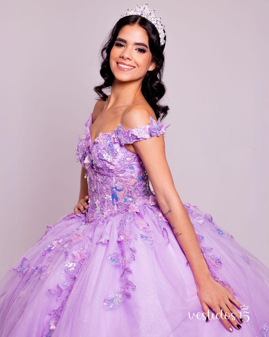 Vestido de 15 años lila close