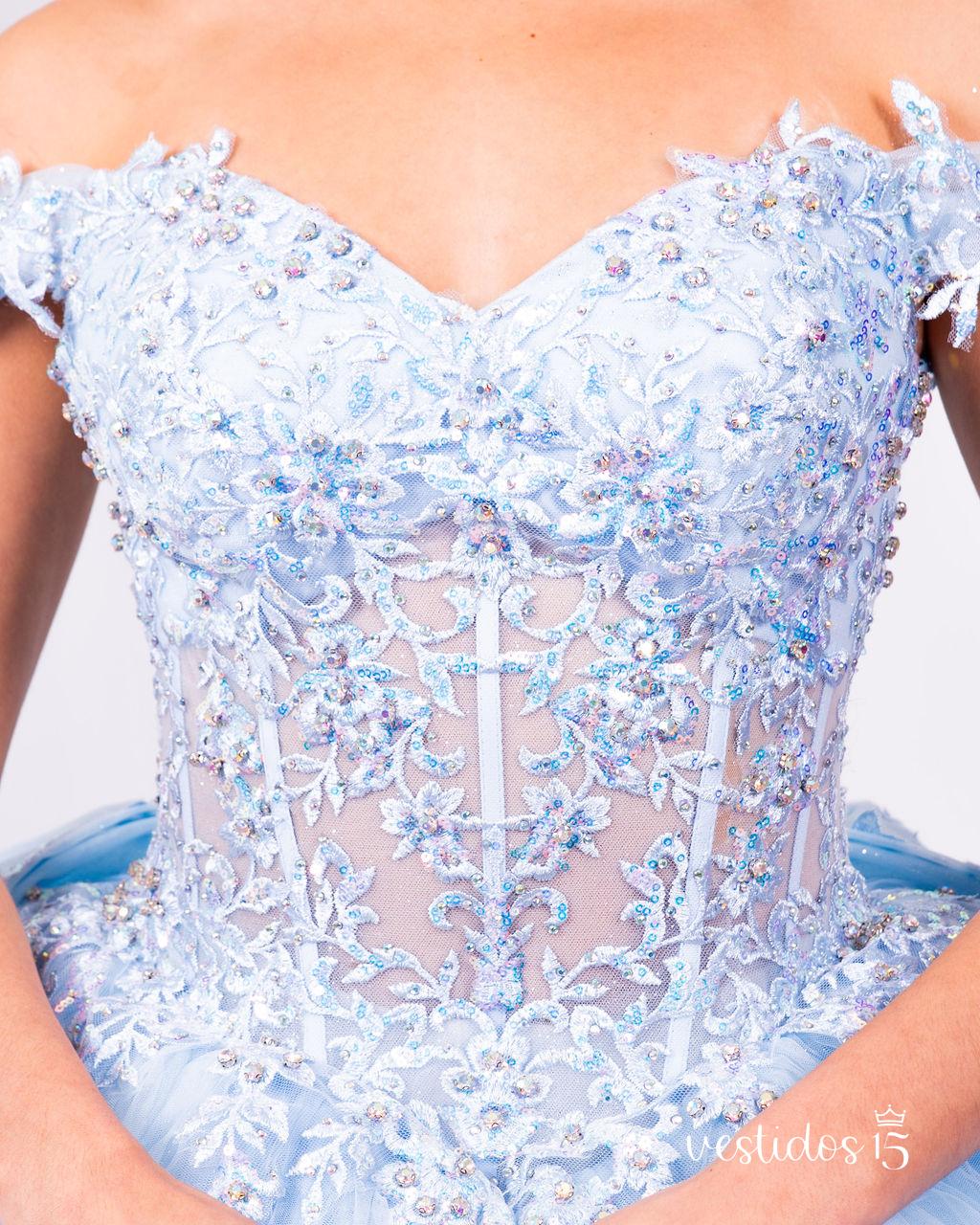 Detalle vestido de 15 años corset