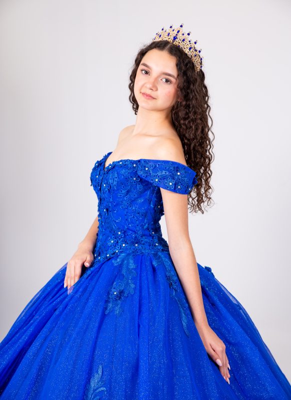 Guía Completa de Cortes de Vestidos de 15 Años: Encuentra el Estilo Perfecto para Ti