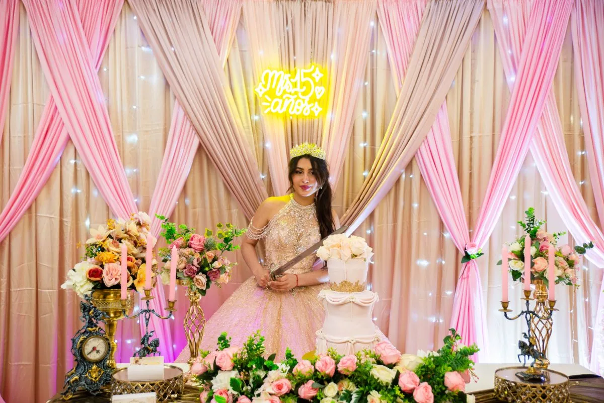 Organizar una fiesta de 15 años: la experiencia de nuestra quinceañera en Vestidos15✨