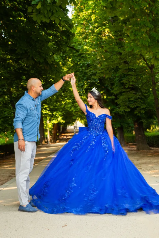 ¿La reacción más esperada?: cuando ven a la quinceañera con su vestido de 15