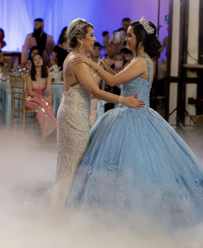 Así debería ser una fiesta de 15 años: No dejes que falten estos momentos