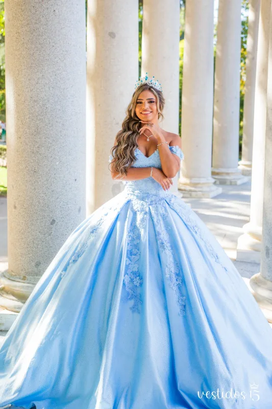¿Por qué es importante tener el vestido adecuado en tus XV? 💖 ¿Por qué es importante tener el vestido adecuado en tus XV? 💖