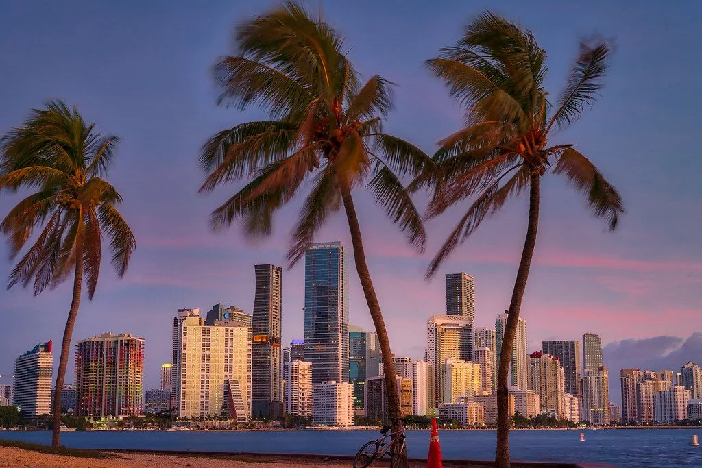 Quinceañeras Latinas en Miami: Celebra tus XV Años y Comparte tu Cultura Quinceañeras Latinas en Miami: Celebra tus XV Años y Comparte tu Cultura