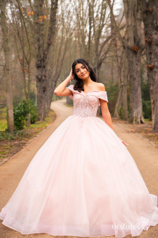 Vestidos de XV años largos, sencillos y modernos: Te dejamos estas opciones de encanto Vestidos de XV años largos, sencillos y modernos: Te dejamos estas opciones de encanto
