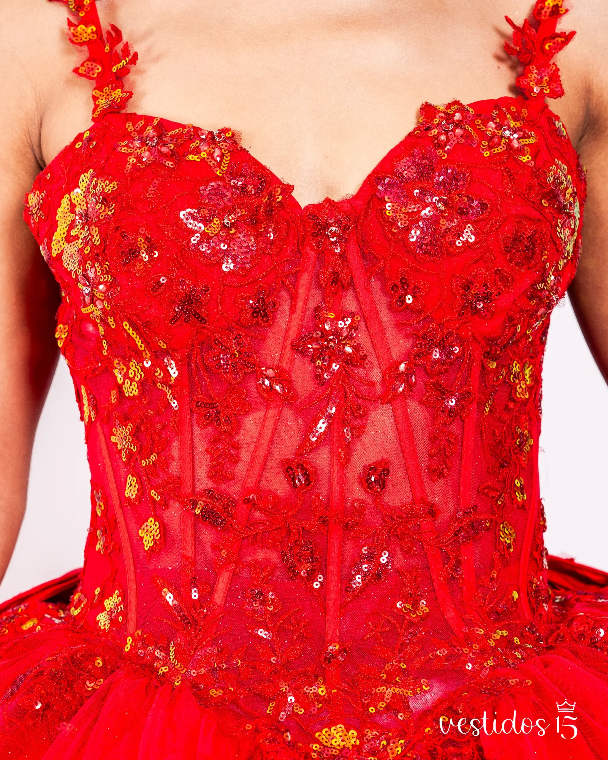 Vestido de 15 años Giss Rojo Vestido de 15 años Giss Rojo - Imagen 3