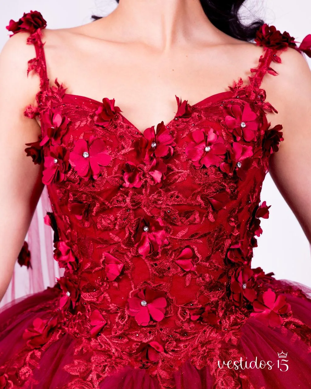 Vestido de 15 años Diana Rojo en Alquiler - Imagen 4