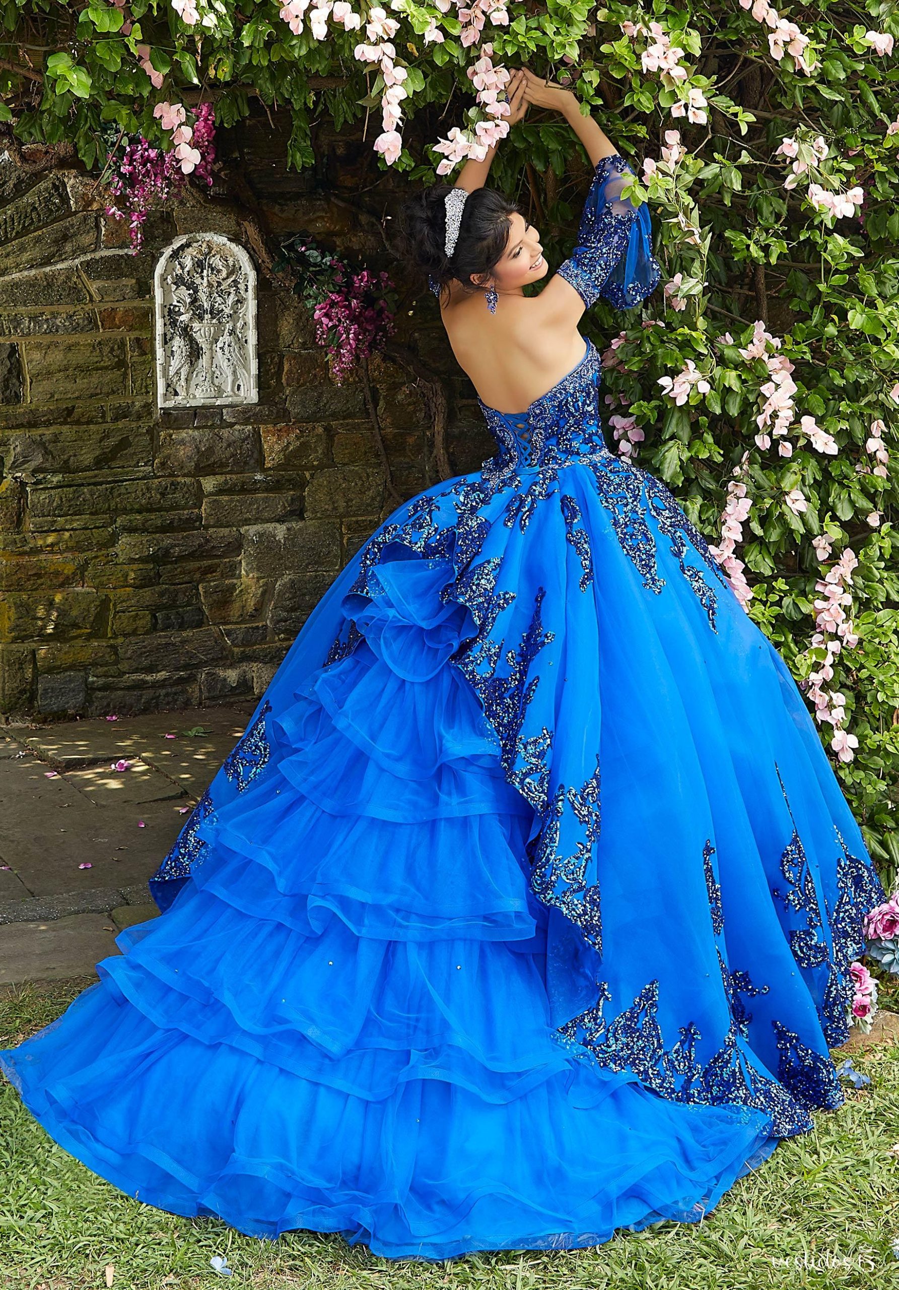 Alternative view of Vestido de 15 años Aixa Azul rey