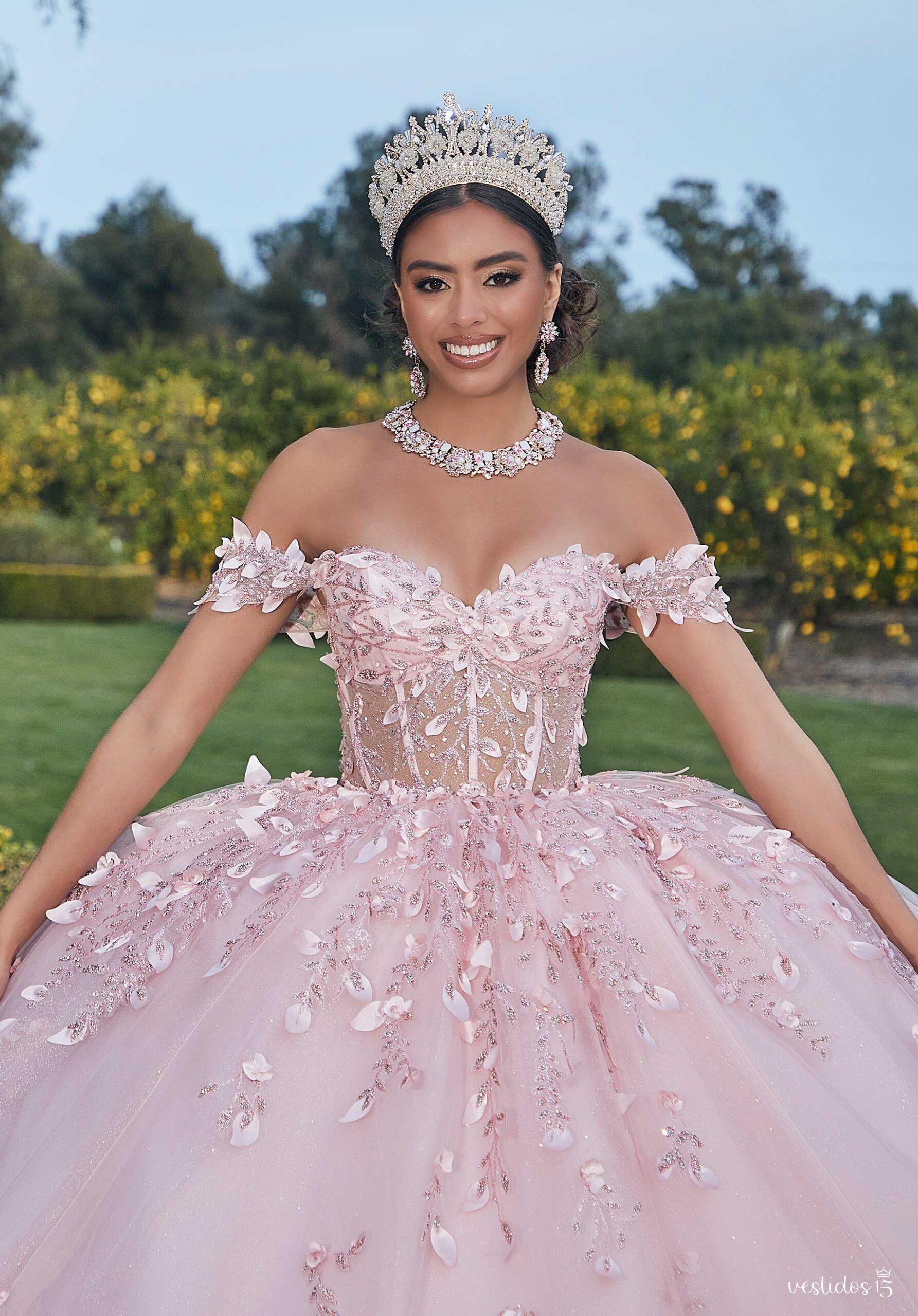 Alternative view of Vestido de 15 años Ángela Rosa Palo