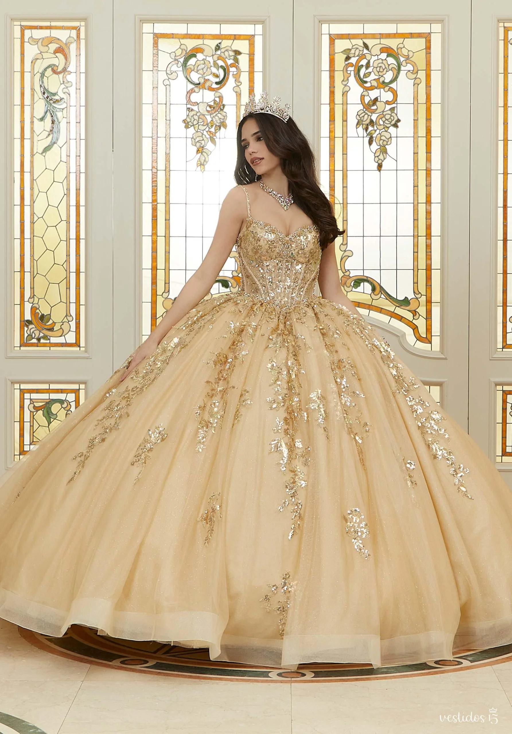 Vestido 15 amarillo araceli de alta calidad en Vestidos15