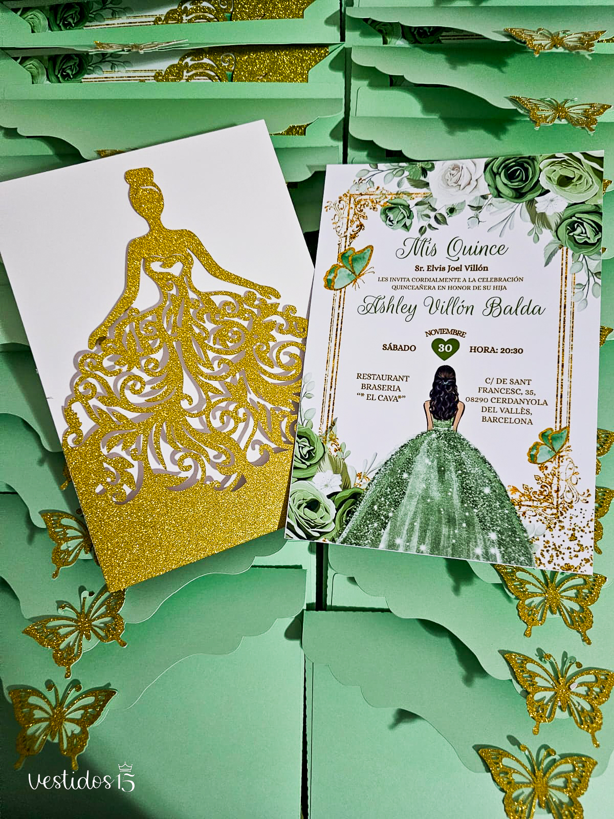 Invitación troquelada verde