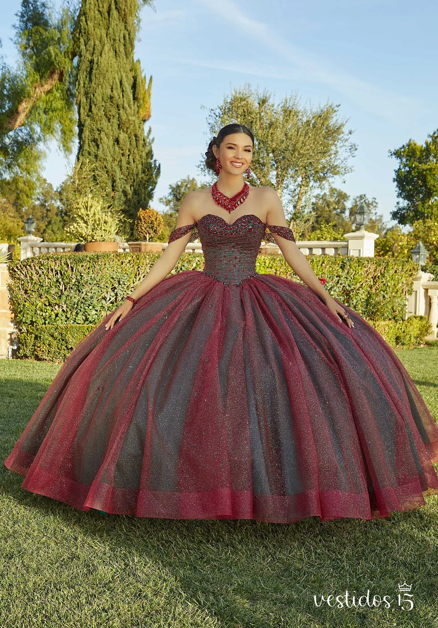 Vestido 15 rojo abrilina de alta calidad en Vestidos15