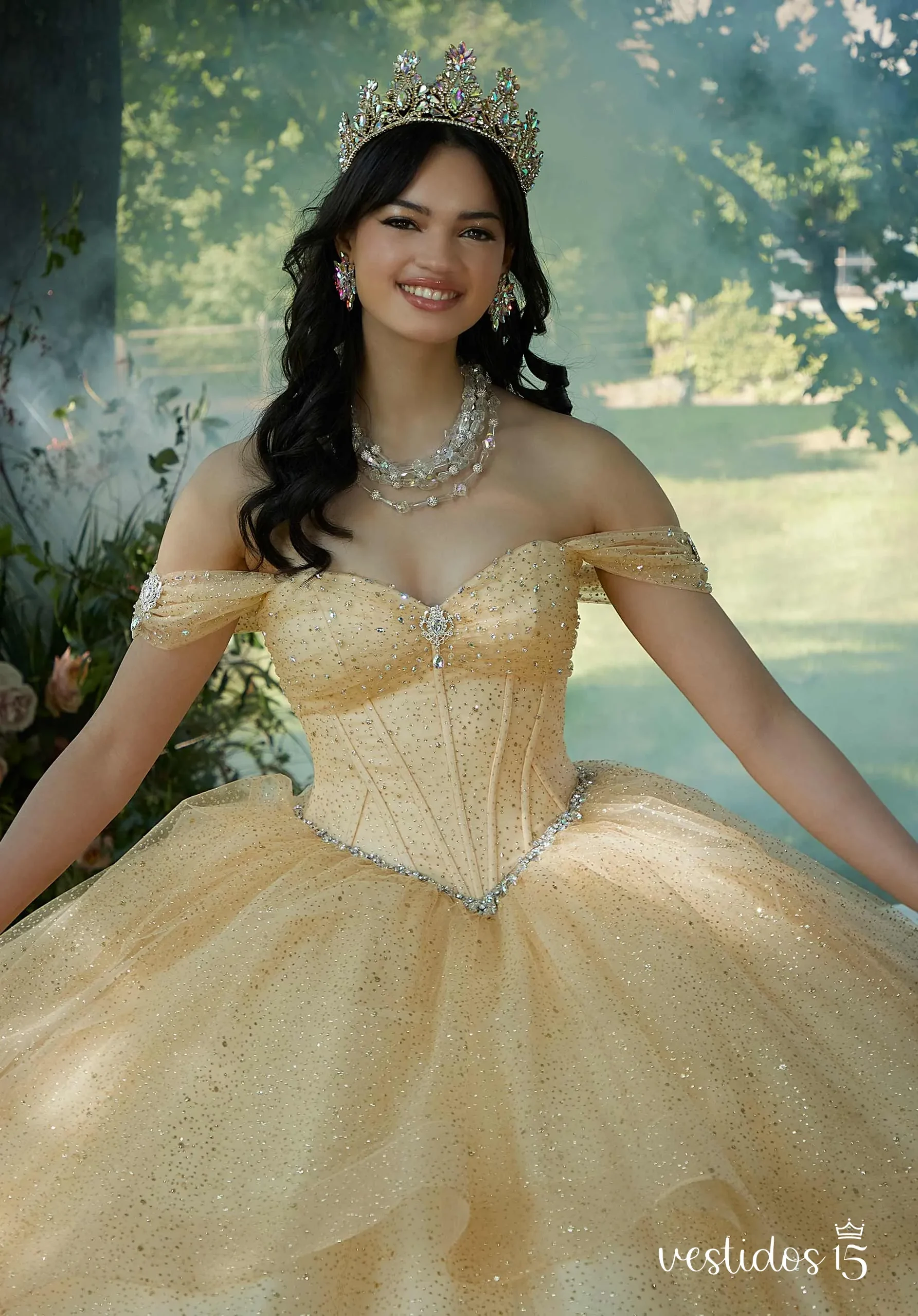 Alternative view of Vestido de 15 años Andrea Amarillo Dorado