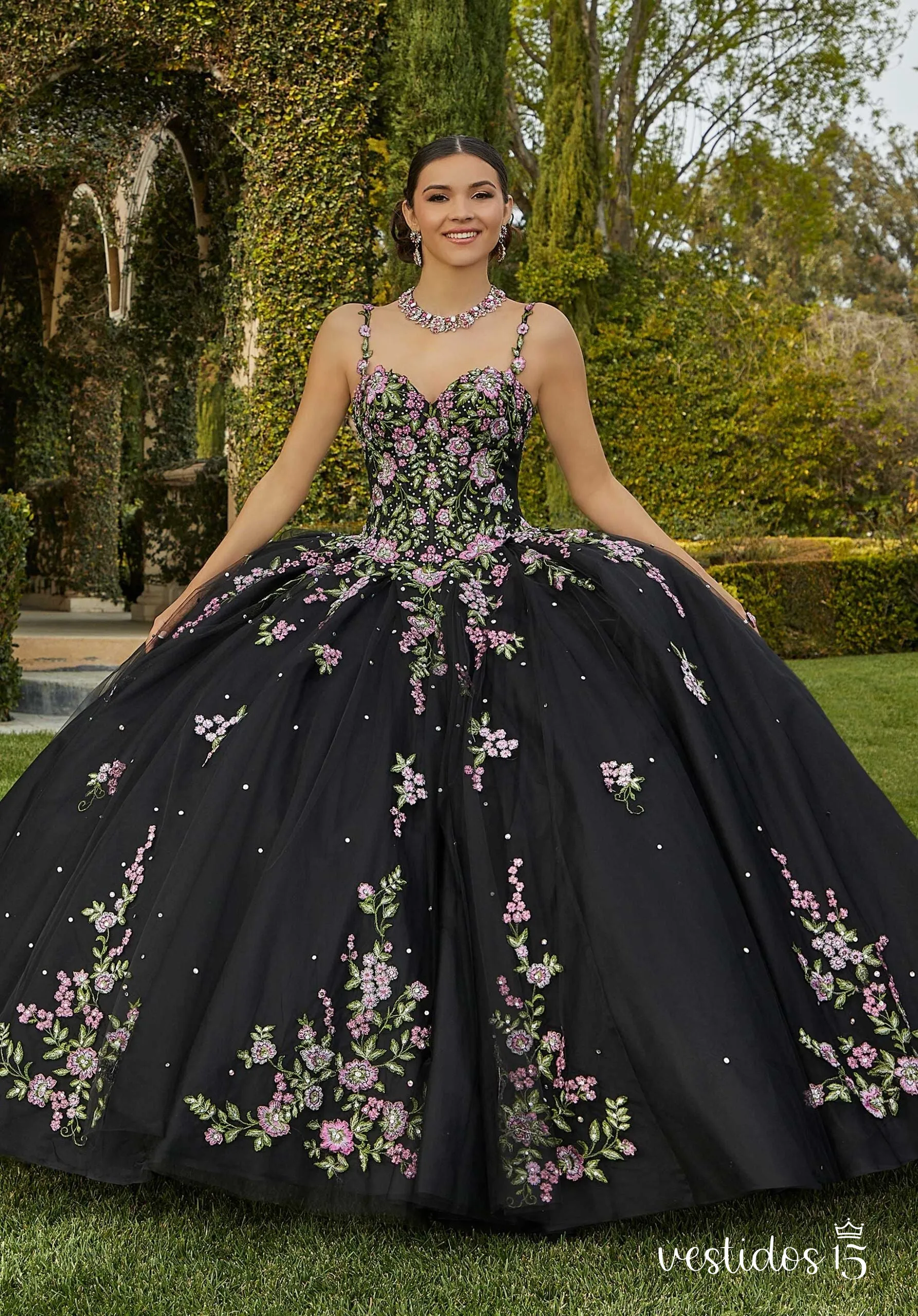 Vestido 15 negro anastasia de Vestidos15 — calidad y estilo para ocasiones especiales