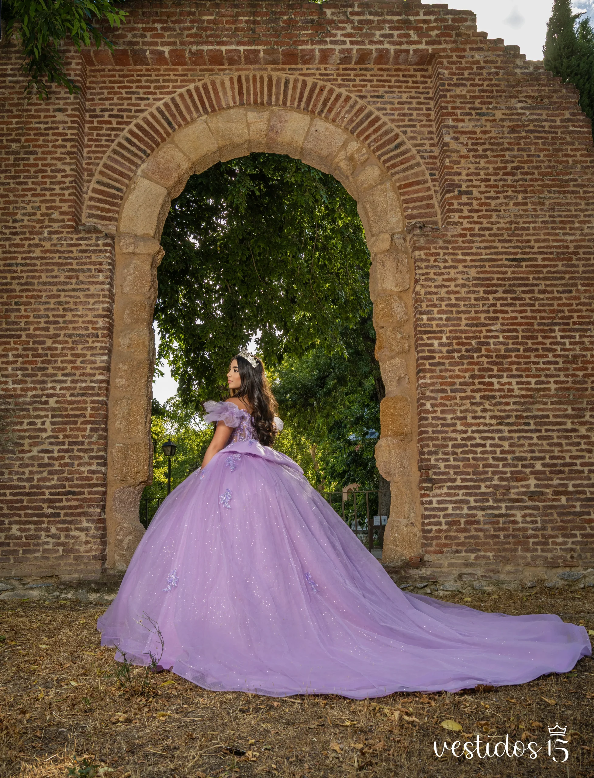 Vestido de 15 años en Alquiler Campanita Morado Vestido de 15 años en Alquiler Campanita Morado - Imagen 3