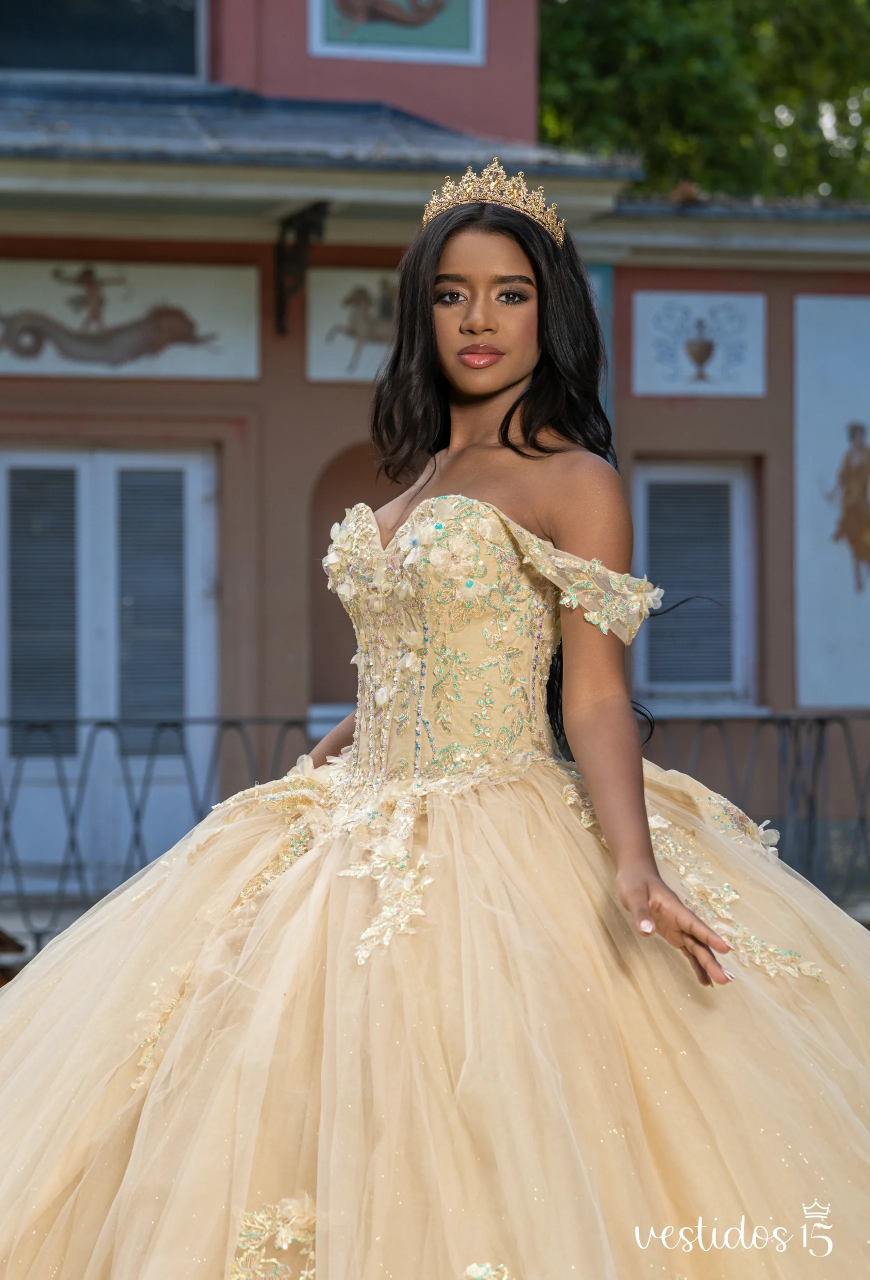 Vestido de 15 años en Alquiler Domenica Dorado